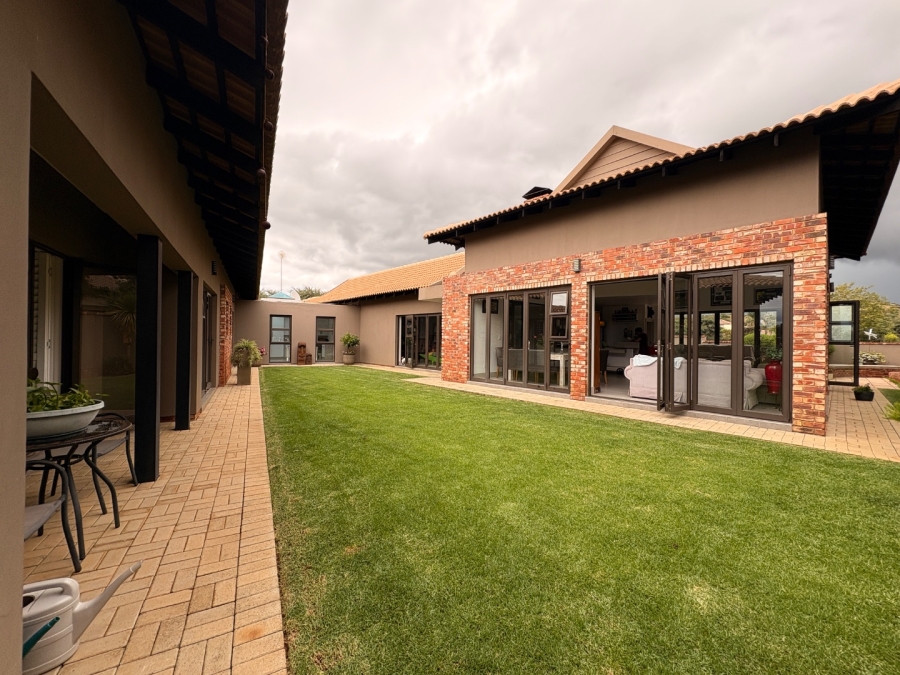 3 Bedroom Property for Sale in Wilkoppies North West